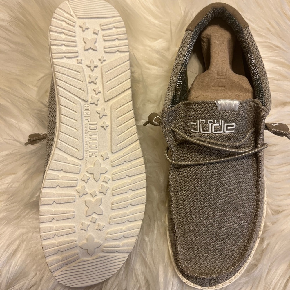 Hey Dude Sand Men’s Loafers - Picture 2 of 6